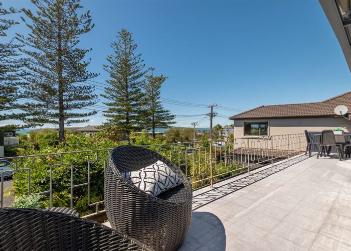  at 1/16 Rangitoto Terrace, Milford, Auckland