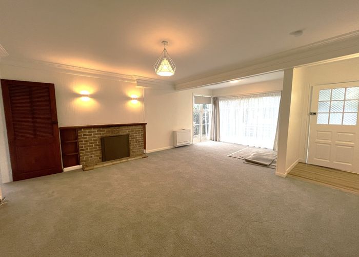  at 42 Kawiti Avenue, Point England, Auckland City, Auckland