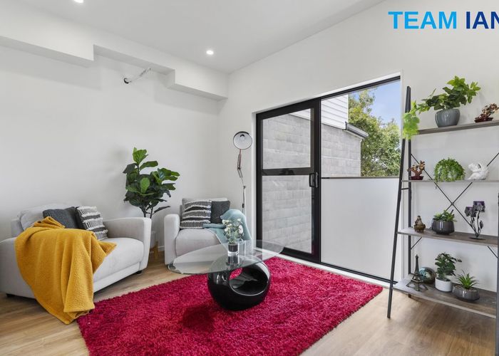  at 68 Smythe Road, Henderson, Auckland