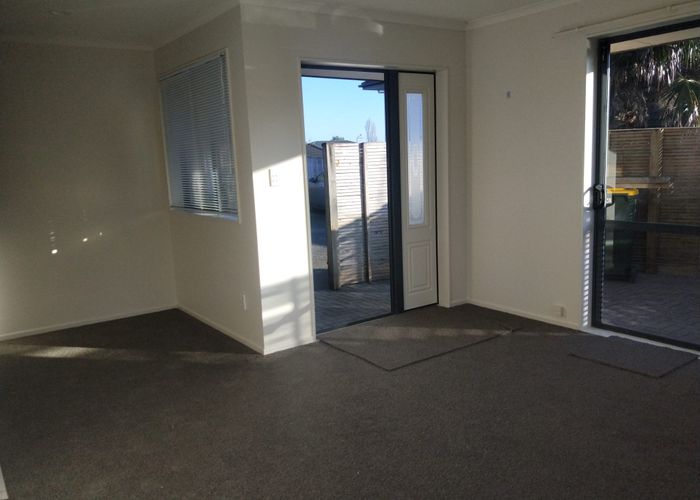  at 2/9A Araminta Place, Beachlands, Manukau City, Auckland