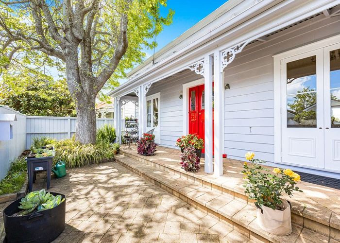  at 14 Domain Street, Devonport, North Shore City, Auckland
