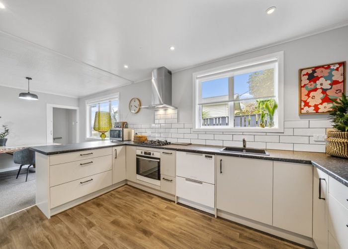  at 11 Mount View Place, Spotswood, New Plymouth, Taranaki