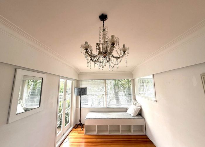  at 16 Lydia Avenue, Northcote, North Shore City, Auckland