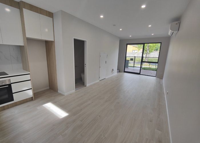  at 2A Orinda Close, Botany Downs, Manukau City, Auckland