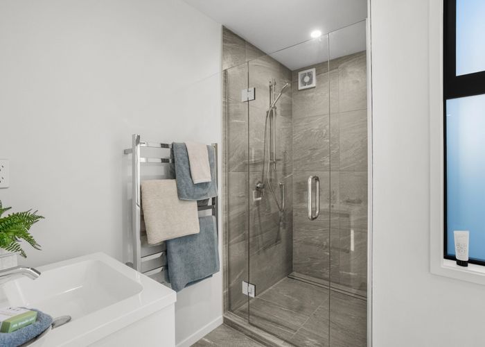  at 24/200 Knights Road, Lower Hutt, Lower Hutt, Wellington