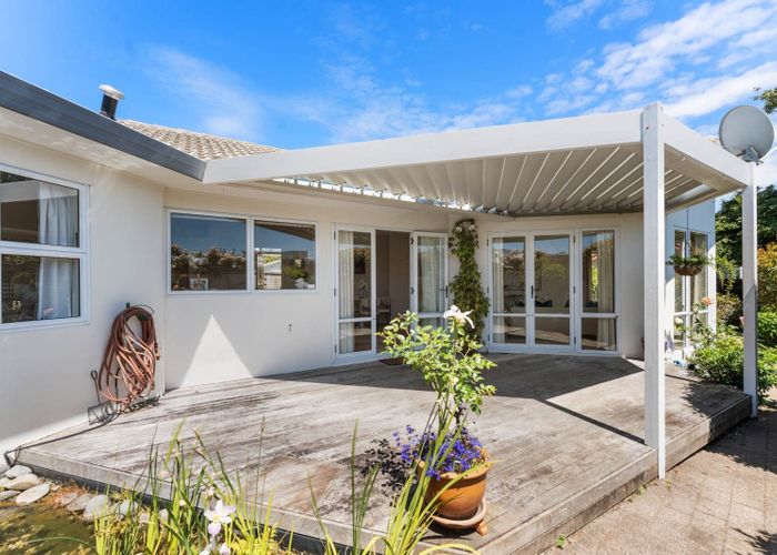  at 2/4 Fenwick Avenue, Milford, North Shore City, Auckland