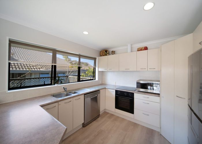  at 26 Carriage Close, Northpark, Auckland