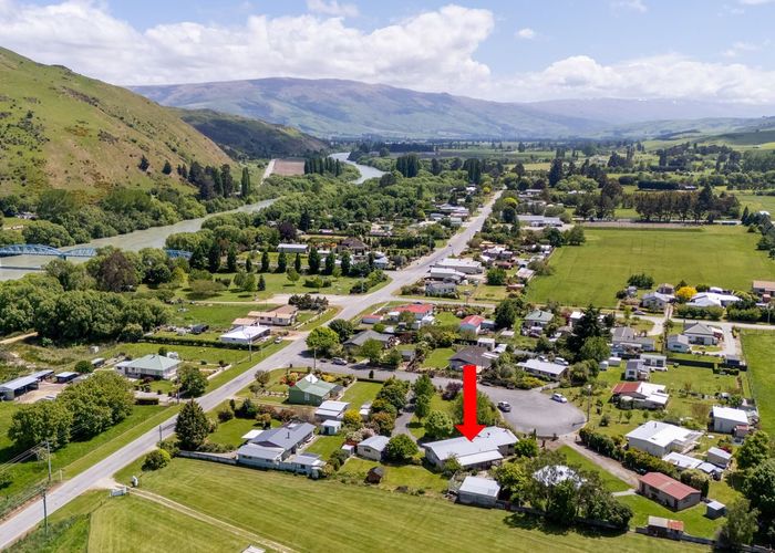  at 7 Ormaglade Place, Millers Flat