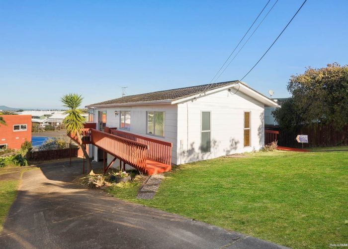  at 779 East Coast Road, Northcross, North Shore City, Auckland