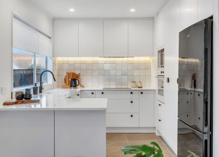  at 116M Michaels Avenue, Ellerslie, Auckland