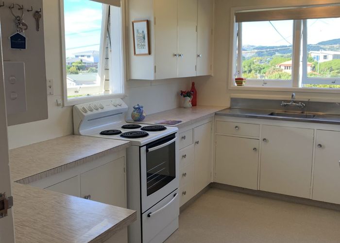  at 233 Rosetta Road, Raumati Beach, Paraparaumu
