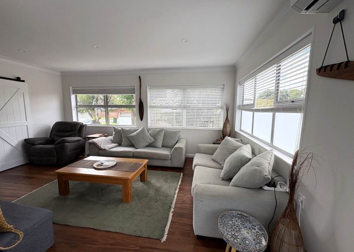  at 6 George Street, Mangere East, Auckland