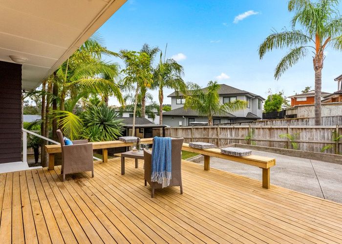  at 21 Lantana Road, Green Bay, Waitakere City, Auckland