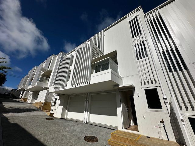  at 8/188 Forrest Hill Road, Forrest Hill, North Shore City, Auckland