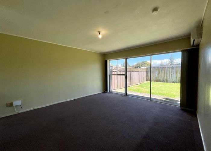  at 2/44 Muir Avenue, Mangere Bridge, Manukau City, Auckland