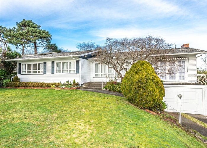  at 2 Kawau Place, Otamatea, Whanganui, Manawatu / Whanganui