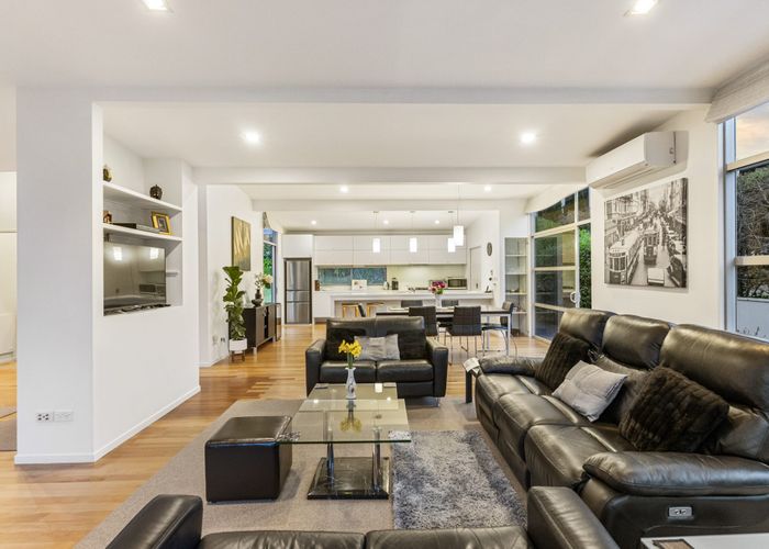  at 10A Sunnynook Road, Sunnynook, Auckland