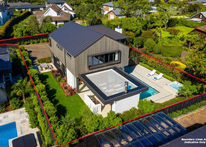  at 82 ROLAND Road, Greenhithe, Auckland