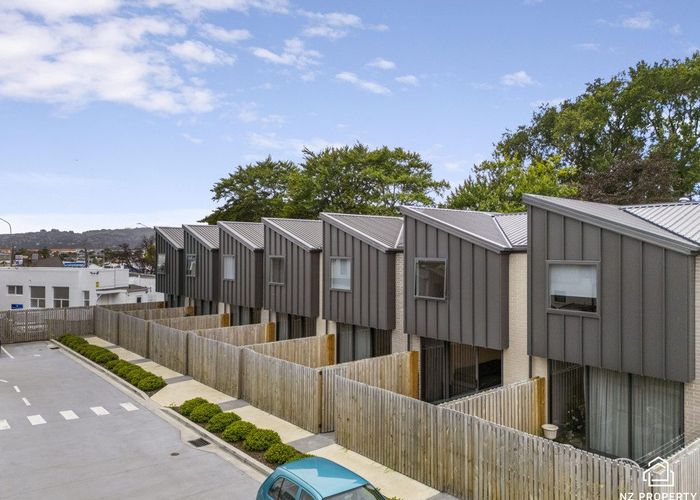  at 19 Dallas Lane, Caversham, Dunedin, Otago