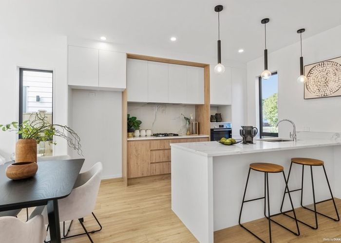  at 2 Rothwell Place, Sunnyhills, Auckland