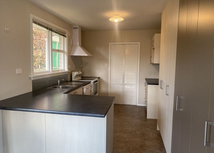  at 5 Prestons Road, Redwood, Christchurch City, Canterbury