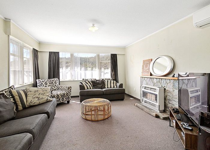  at 9 Richard Grove, Stokes Valley, Lower Hutt