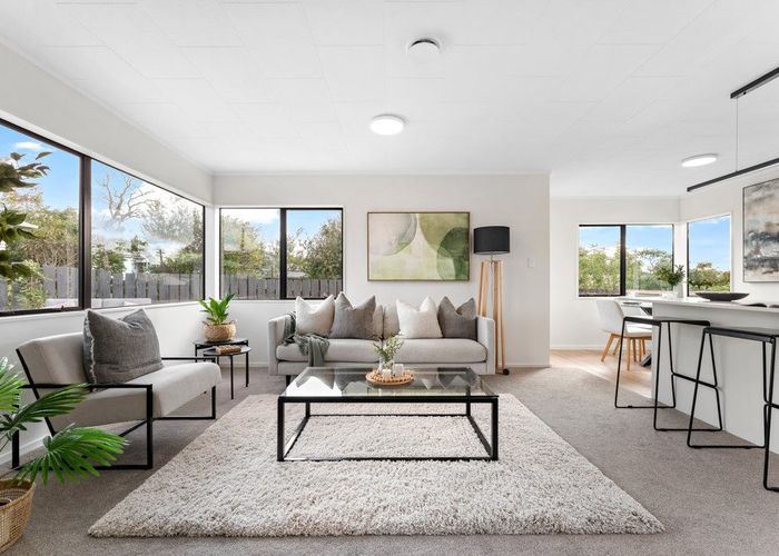  at 2/7 Rewarewa Road, Te Atatu Peninsula, Waitakere City, Auckland