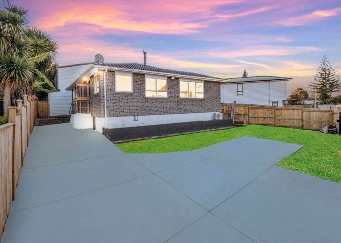  at 3 Innismara Avenue, Wattle Downs, Manukau City, Auckland