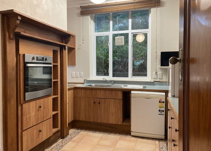  at 83 Bolton Street, Kelburn, Wellington, Wellington