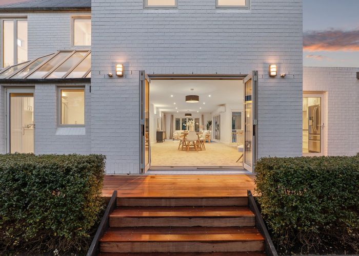  at 32 Wai-iti Terrace, Fendalton, Christchurch City, Canterbury