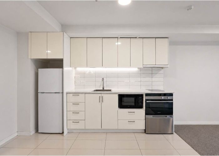  at 402/168 Hobson Street, Auckland Central, Auckland