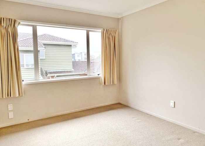  at 5 Ravine Lane, Albany, North Shore City, Auckland