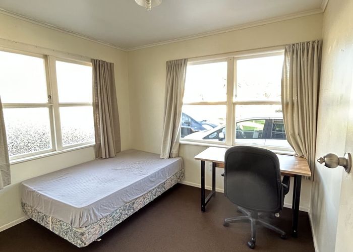  at 158 Old Farm Road, Hamilton East, Hamilton, Waikato