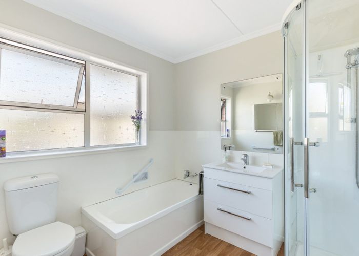  at 38 Wairau Road, Oakura