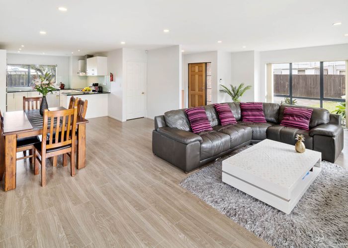  at 6A Zodiac Street, Henderson, Auckland