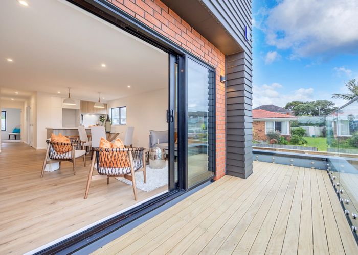  at 5 Marsh Avenue, Forrest Hill, North Shore City, Auckland