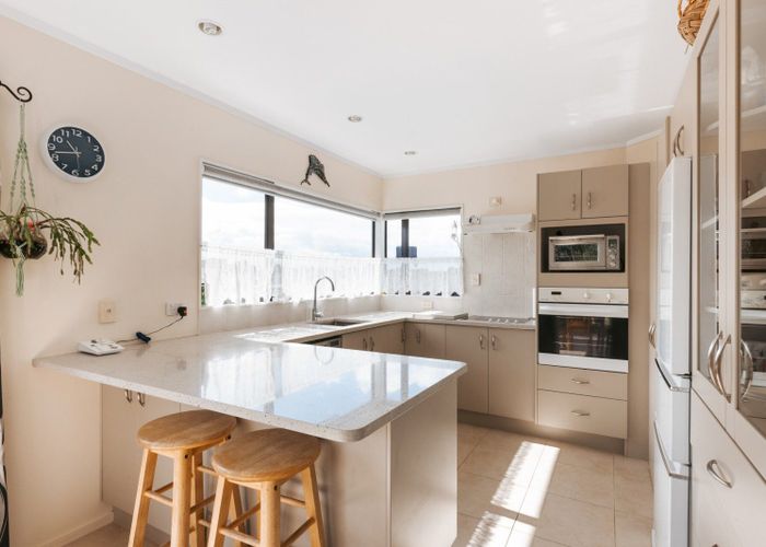  at 76 Dalton Drive, Papamoa Beach, Papamoa