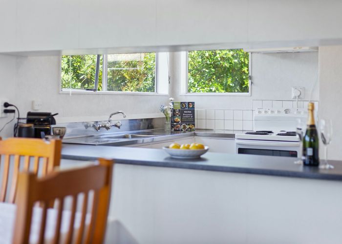  at 8A Beauly Grove, Papakowhai, Porirua