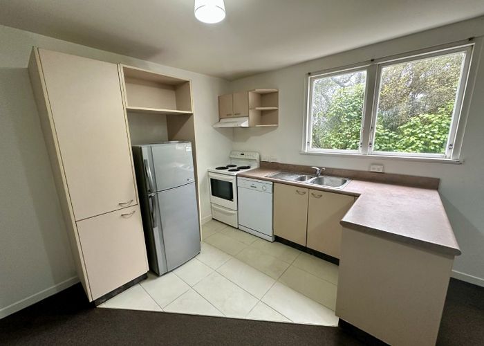  at 90 Beauchamp Street, Karori, Wellington, Wellington