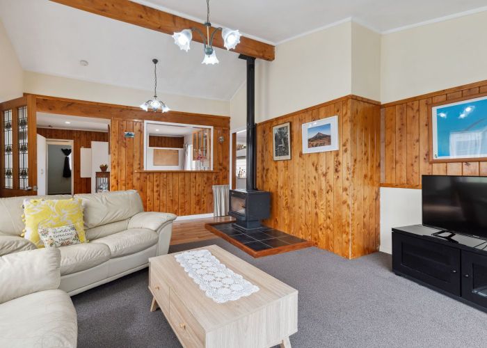  at 7 Watters Row, Glen Avon, New Plymouth