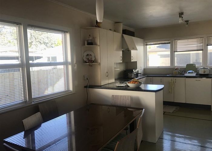  at 50 Tiraumea Drive, Pakuranga, Manukau City, Auckland