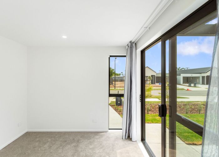  at 27b Ferndale Road, Kawakawa Bay, Manukau City, Auckland