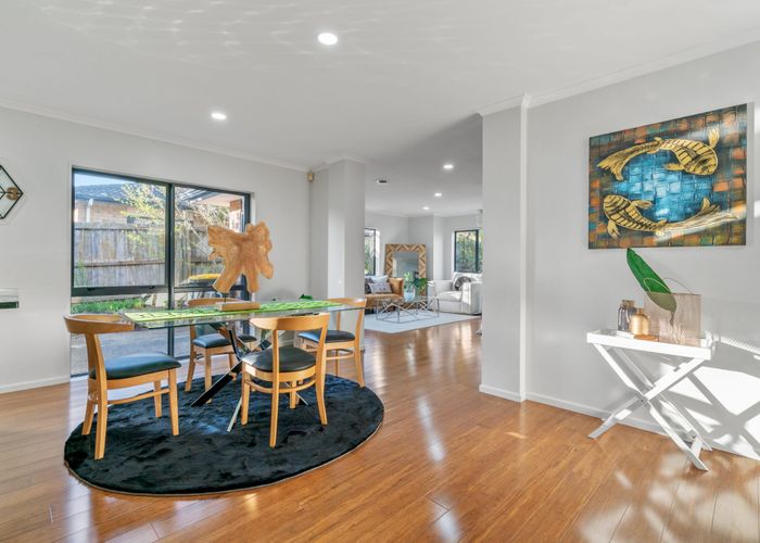  at 43 Glenveagh Park Drive, Weymouth, Auckland
