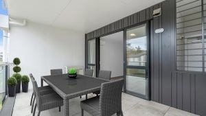  at 19/11 Carlos Drive, Flat Bush, Manukau City, Auckland