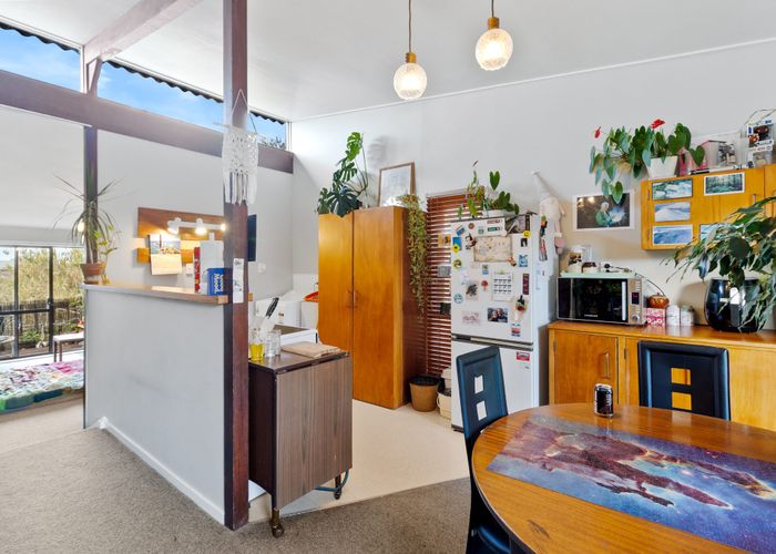  at 1 & 2/135 Glenfield Road, Hillcrest, North Shore City, Auckland