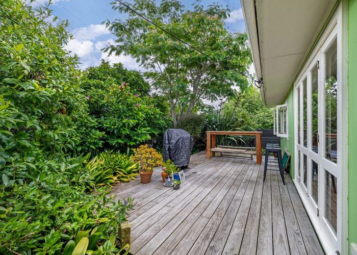  at 24 Lorenzen Bay Road, Raglan, Waikato, Waikato