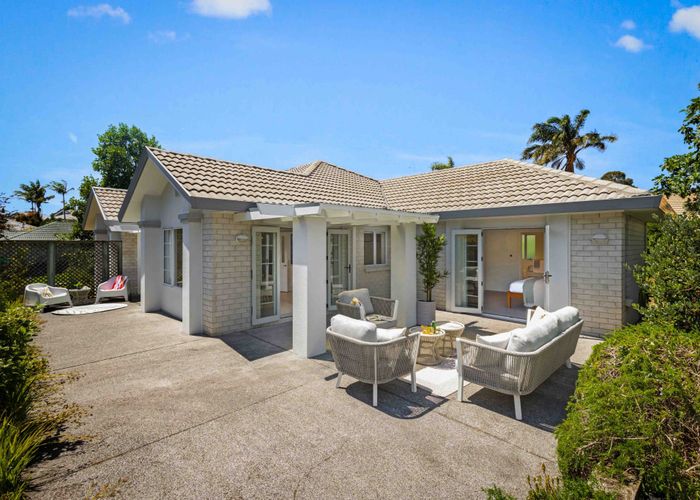  at 1 Tyburn Lane, Unsworth Heights, Auckland