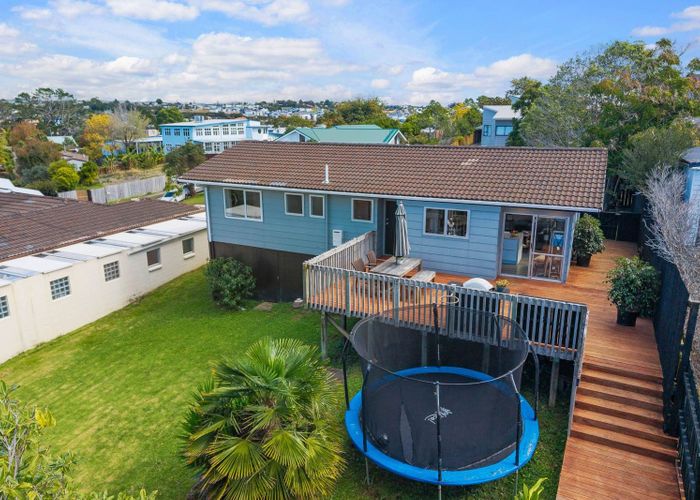  at 7 Sumich Place, West Harbour, Waitakere City, Auckland