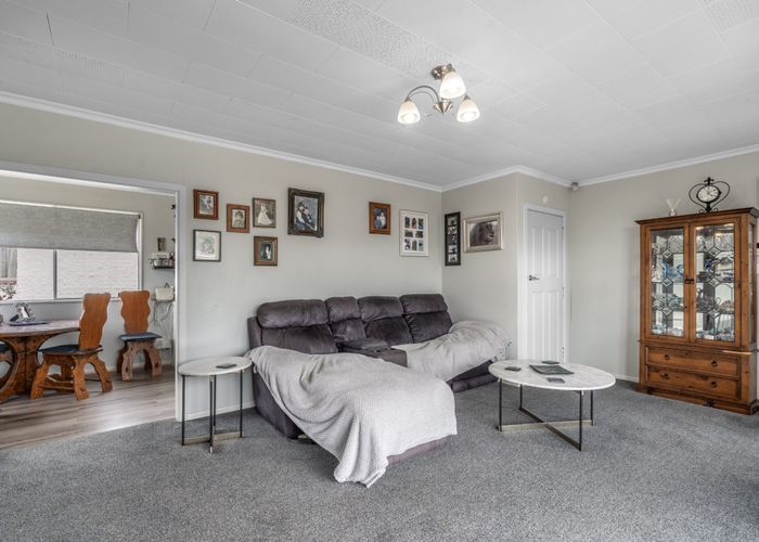 at 27 Iona Place, Strathern, Invercargill