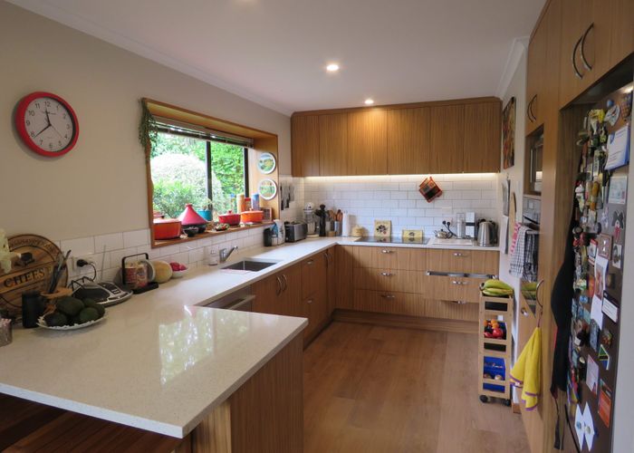  at 7 Derenzy Place, Avonhead, Christchurch City, Canterbury